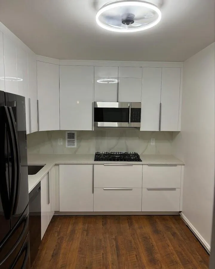 Renovated kitchen with quartz countertops in East Hartford